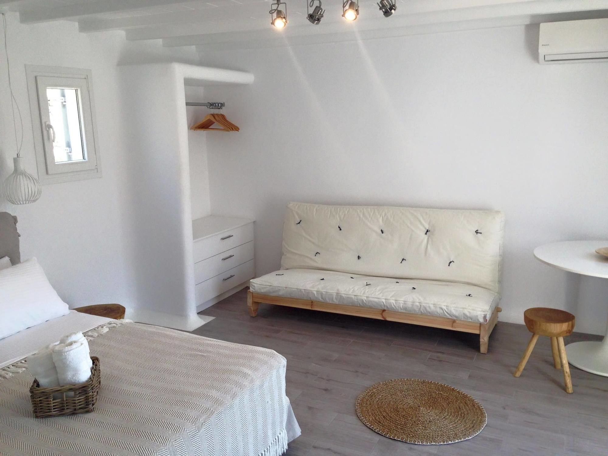 Aelia Mykonos Орнос