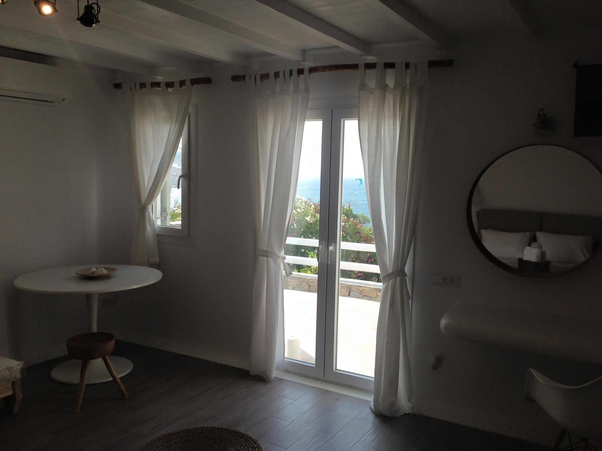 Отель Aelia Mykonos 4*